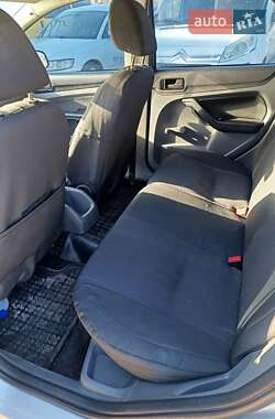Хетчбек Ford Focus 2010 в 