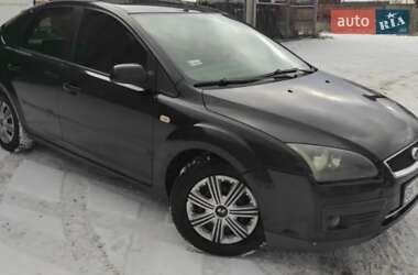 Хэтчбек Ford Focus 2005 в Белогорье