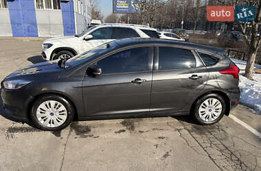 Хэтчбек Ford Focus 2015 в 