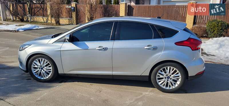 Хэтчбек Ford Focus 2017 в Вишневом фото 6 Хэтчбек Ford Focus 2017 в Вишневом