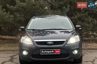 Хетчбек Ford Focus 2011 в 