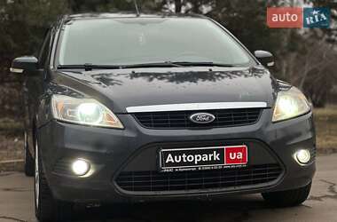 Хетчбек Ford Focus 2011 в 