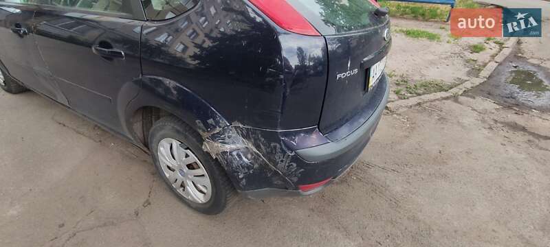 Хэтчбек Ford Focus 2007 в Киеве