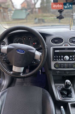 Хэтчбек Ford Focus 2006 в Виннице