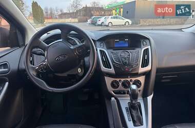 Хэтчбек Ford Focus 2014 в 