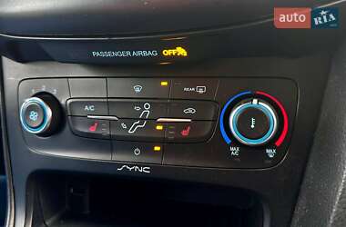 Седан Ford Focus 2018 в 