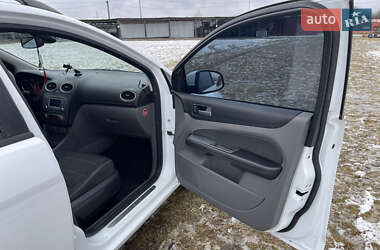 Универсал Ford Focus 2010 в 