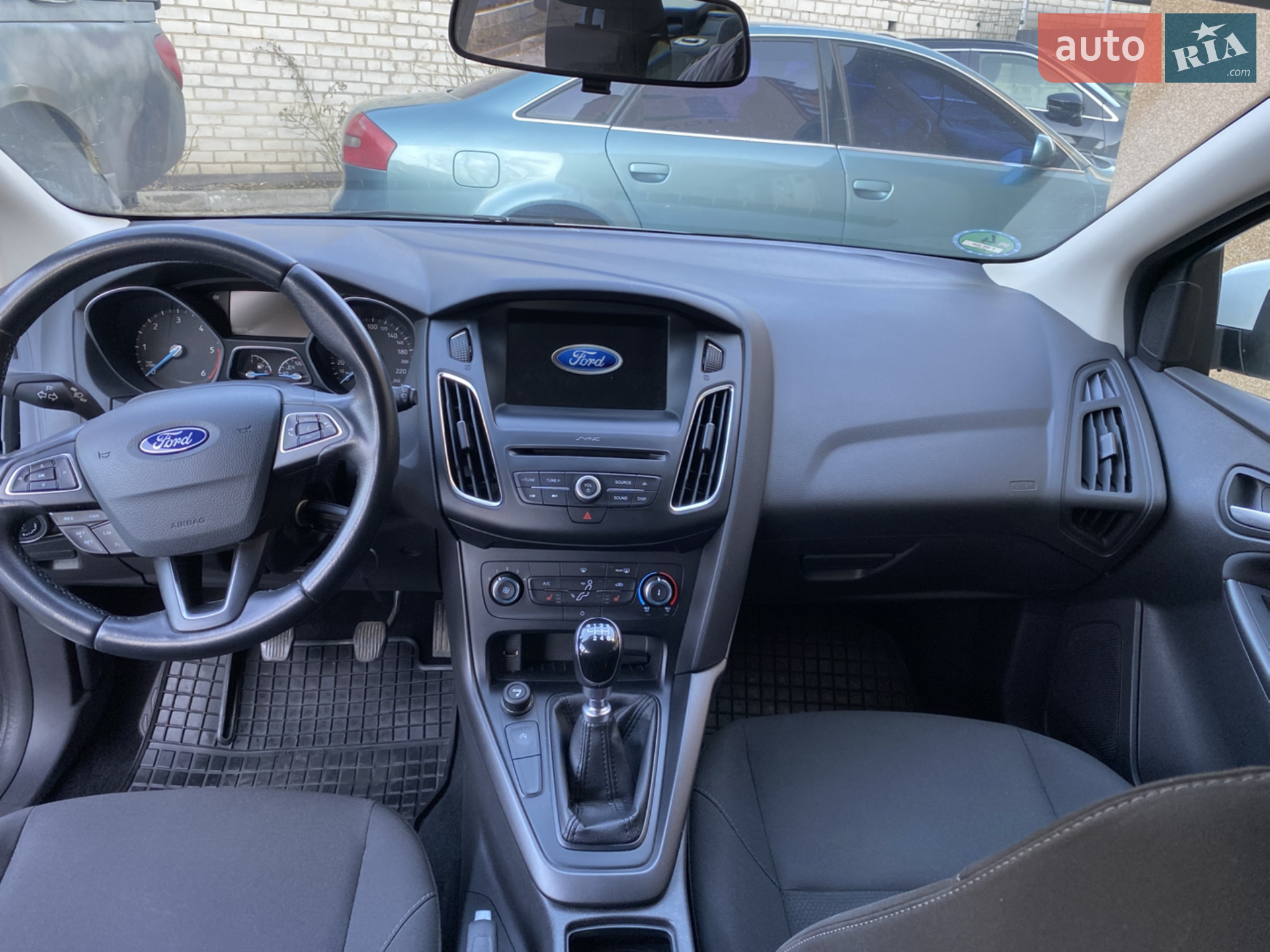 2017 Ford Focus - мініатюра 15