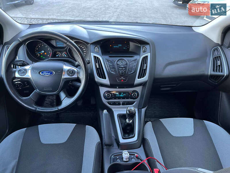 Хэтчбек Ford Focus 2013 в Львове