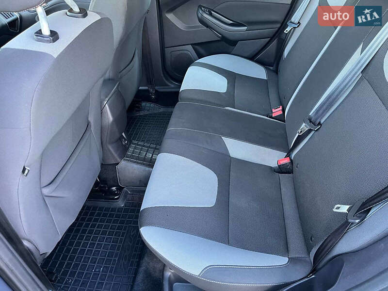 Хэтчбек Ford Focus 2013 в Львове