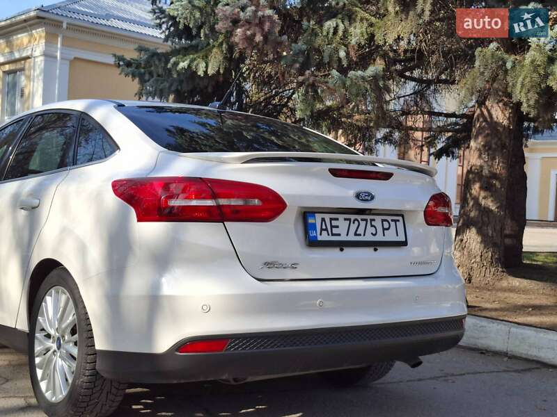 Седан Ford Focus 2017 в Кропивницком