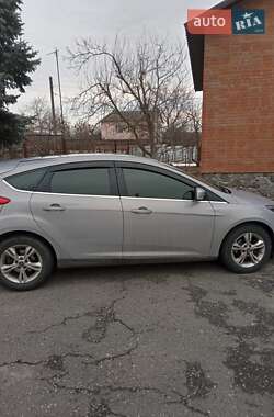 Хэтчбек Ford Focus 2013 в 
