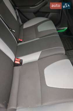 Хэтчбек Ford Focus 2013 в 
