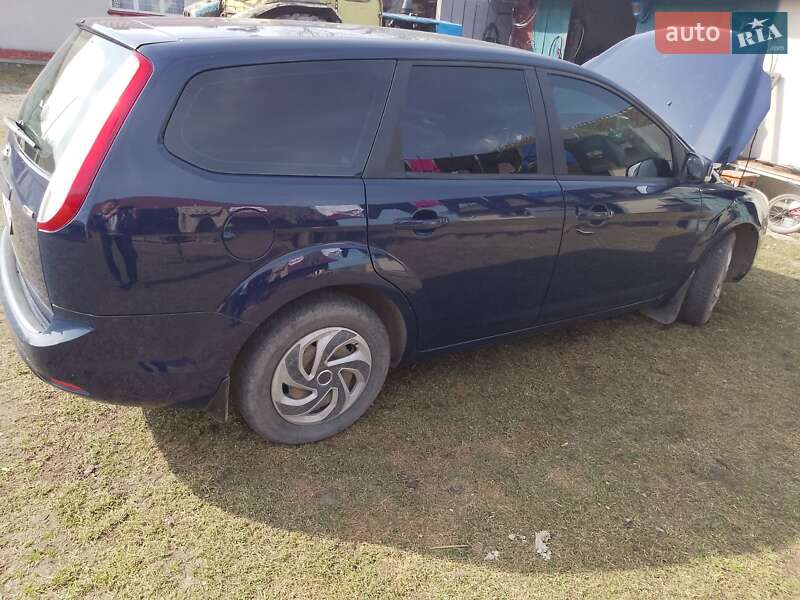 Універсал Ford Focus 2009 в Жовкві