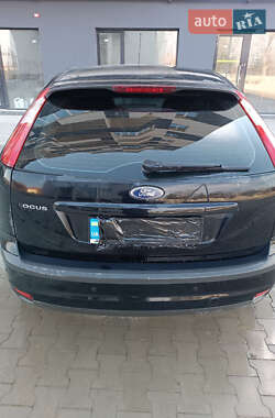 Хэтчбек Ford Focus 2007 в 