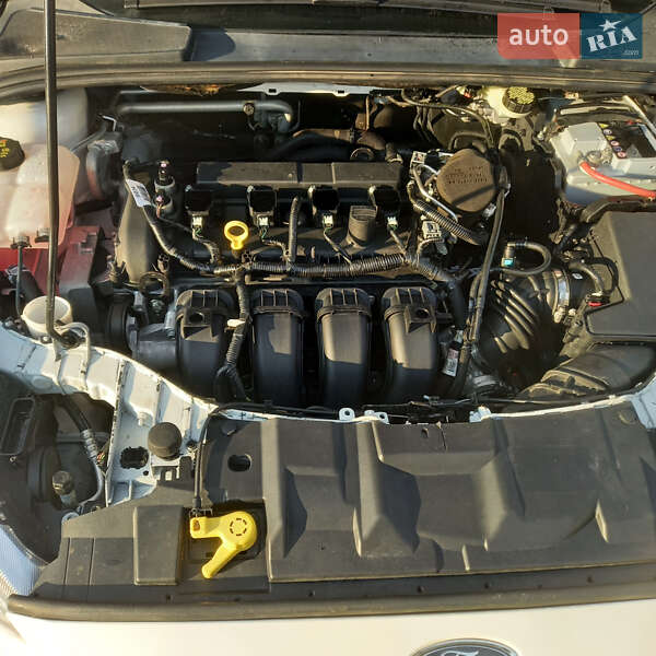 Седан Ford Focus 2015 в Корнине