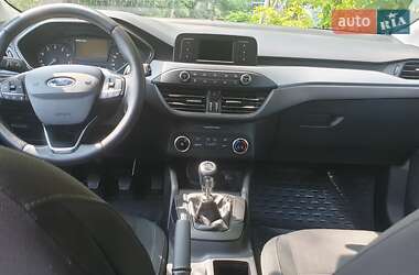 Хэтчбек Ford Focus 2019 в 