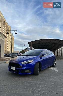 Хэтчбек Ford Focus 2015 в Одессе