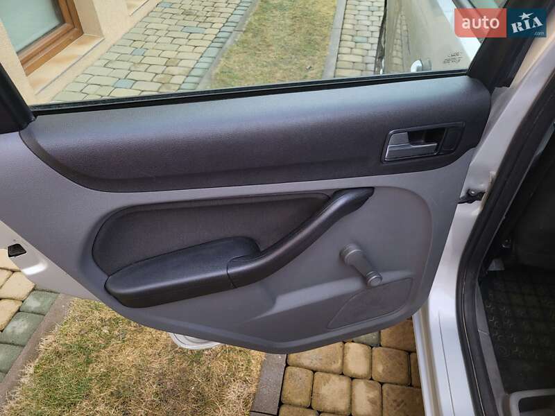 Хэтчбек Ford Focus 2011 в Львове