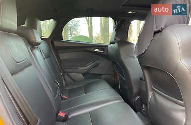 Хэтчбек Ford Focus 2013 в 