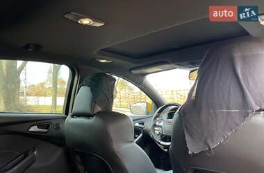 Хэтчбек Ford Focus 2013 в 