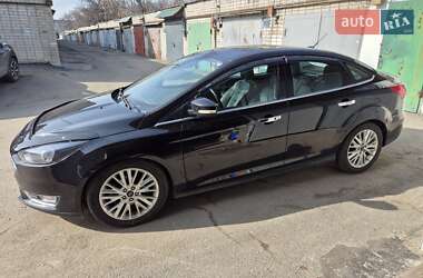 Седан Ford Focus 2016 в 