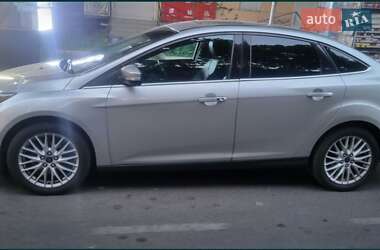 Седан Ford Focus 2014 в 