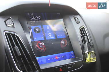 Седан Ford Focus 2016 в 