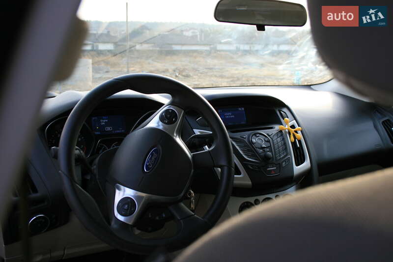 Хэтчбек Ford Focus 2014 в Киеве фото 23 Хэтчбек Ford Focus 2014 в Киеве