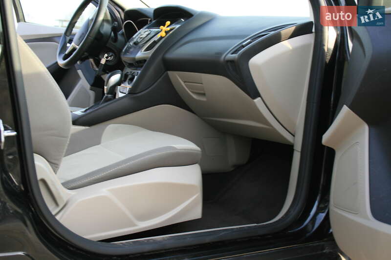 Хэтчбек Ford Focus 2014 в Киеве фото 26 Хэтчбек Ford Focus 2014 в Киеве