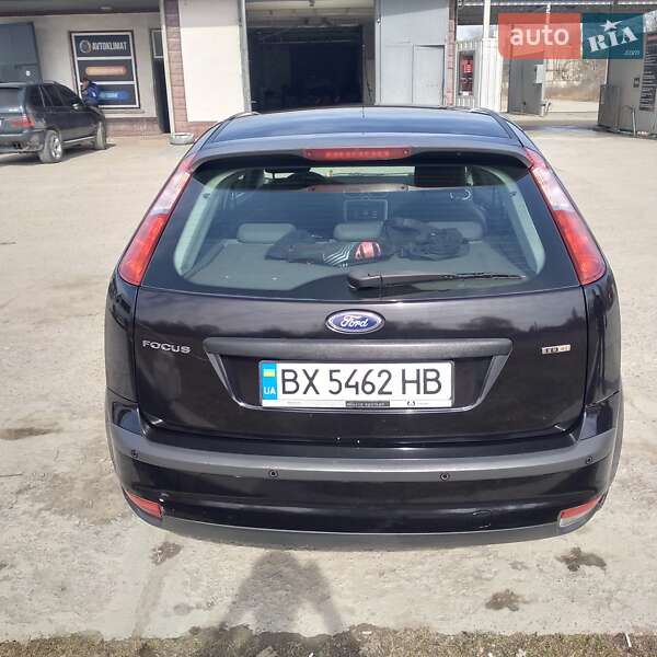 Хэтчбек Ford Focus 2005 в Каменец-Подольском