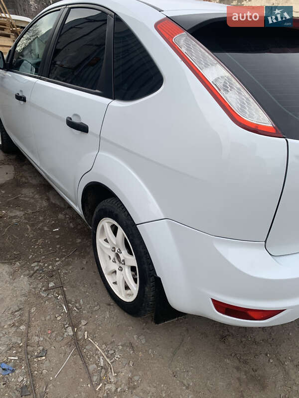 Хэтчбек Ford Focus 2008 в Хмельницком