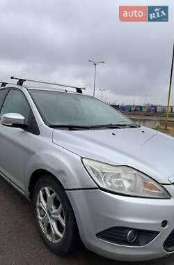 Седан Ford Focus 2010 в 