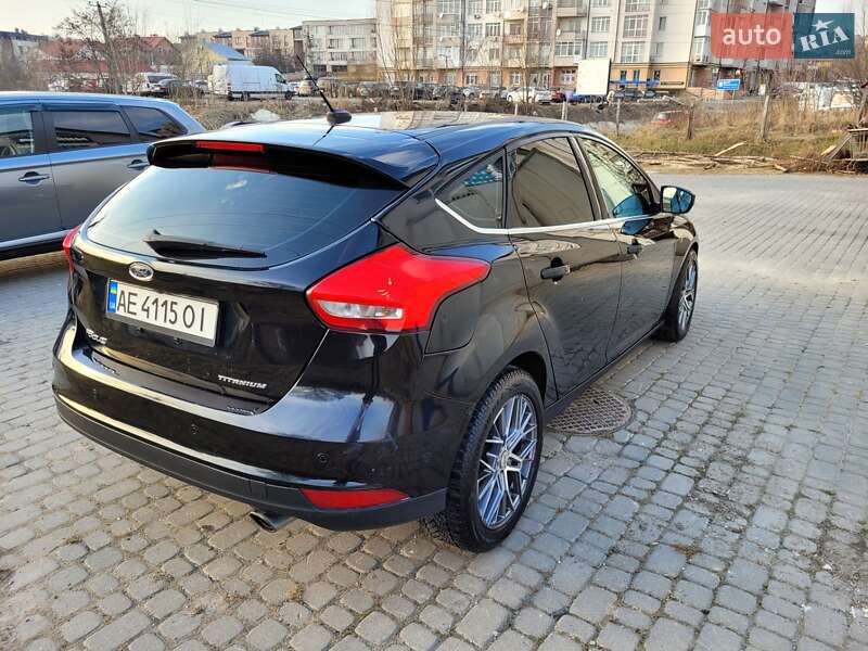Хэтчбек Ford Focus 2016 в Львове