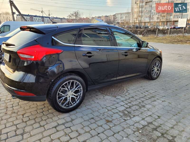 Хэтчбек Ford Focus 2016 в Львове