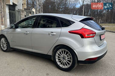 Хэтчбек Ford Focus 2018 в 