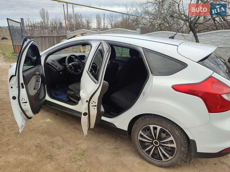 Хэтчбек Ford Focus 2014 в Черноморске