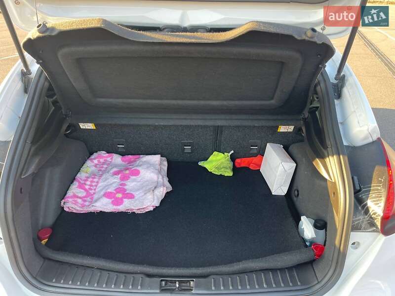 Хэтчбек Ford Focus 2016 в Ровно фото 11 Хэтчбек Ford Focus 2016 в Ровно