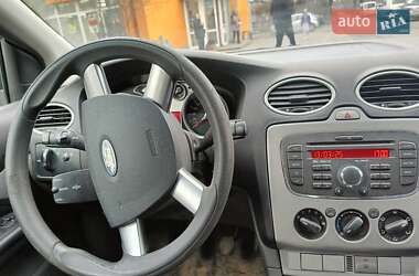 Универсал Ford Focus 2010 в 