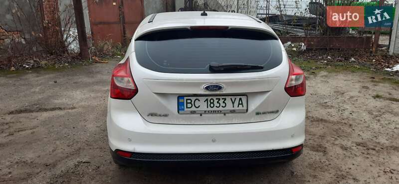 Хэтчбек Ford Focus 2013 в Новояворовске фото 5 Хэтчбек Ford Focus 2013 в Новояворовске