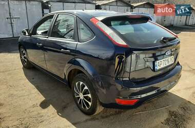 Хэтчбек Ford Focus 2011 в 