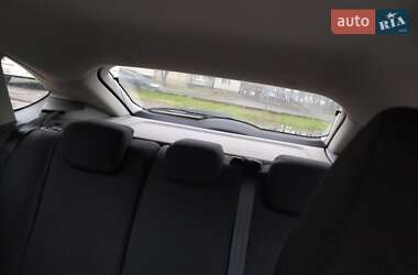 Хэтчбек Ford Focus 2010 в 