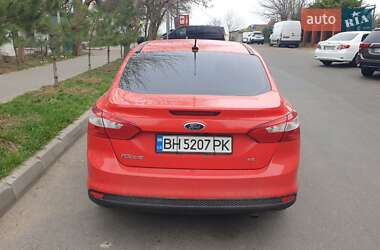 Седан Ford Focus 2014 в 