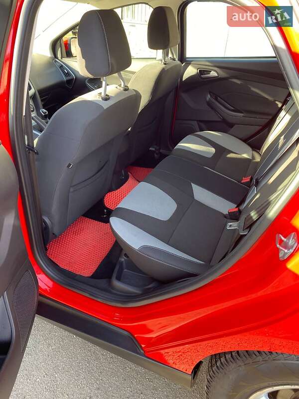 Хэтчбек Ford Focus 2013 в Киеве