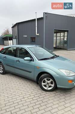 Хэтчбек Ford Focus 1998 в 