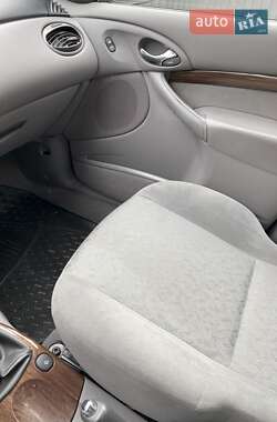 Хэтчбек Ford Focus 1998 в 