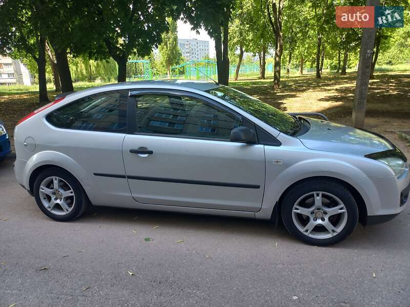 Хэтчбек Ford Focus 2005 в Харькове фото 10 Хэтчбек Ford Focus 2005 в Харькове