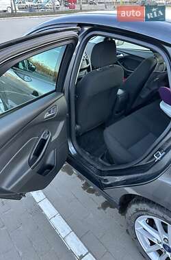 Седан Ford Focus 2017 в 