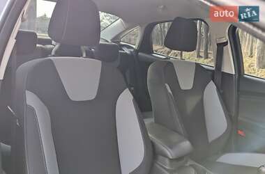 Седан Ford Focus 2013 в 