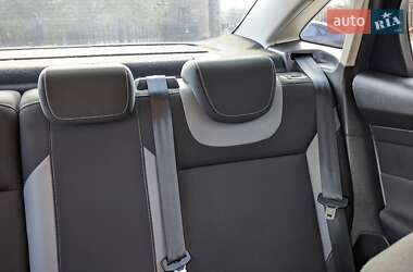 Седан Ford Focus 2013 в 